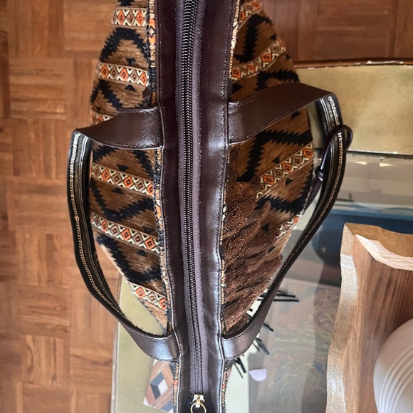 Sharif Couture
Beaded Tapestry
Tote with Leather Trim - Picture 11 of 16